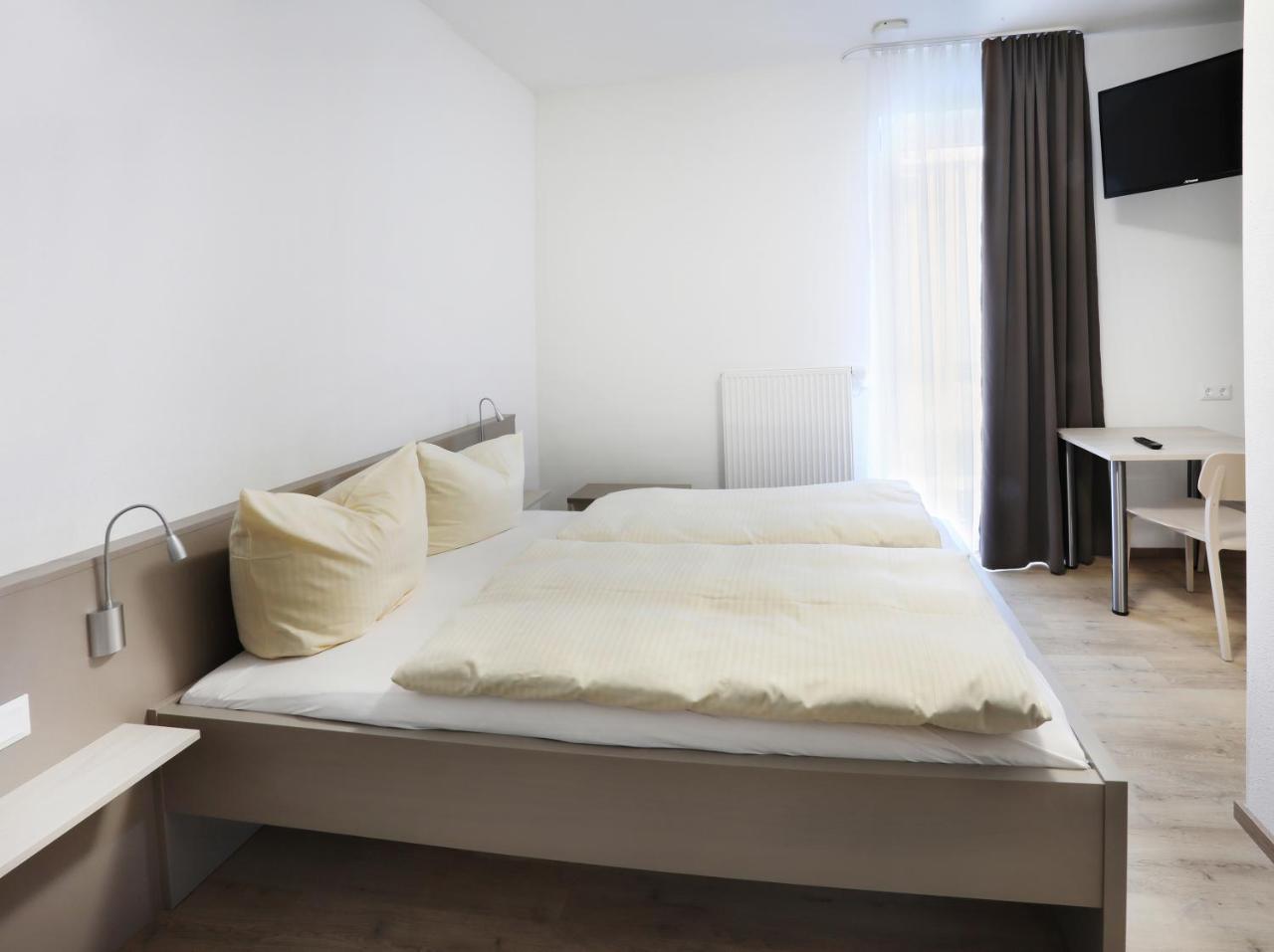 Apartment Hotel 37 Altdorf  Exterior photo