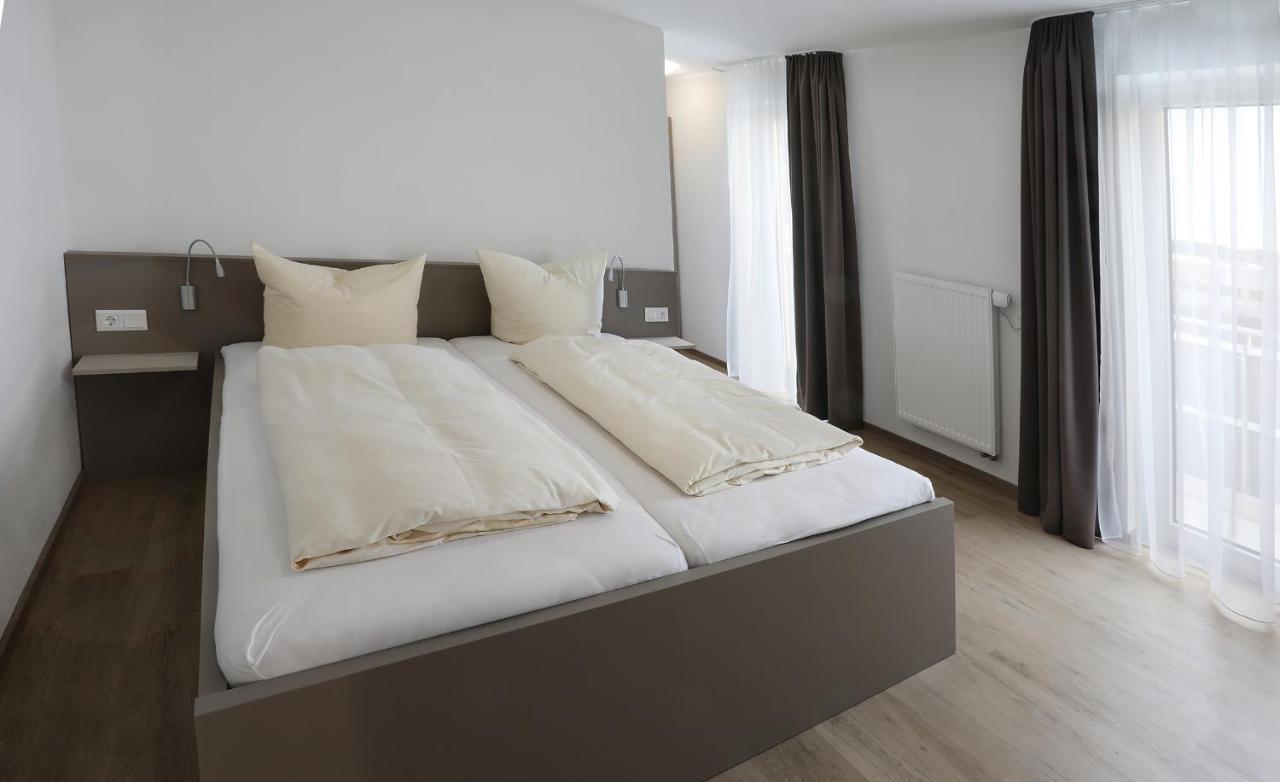 Apartment Hotel 37 Altdorf  Exterior photo