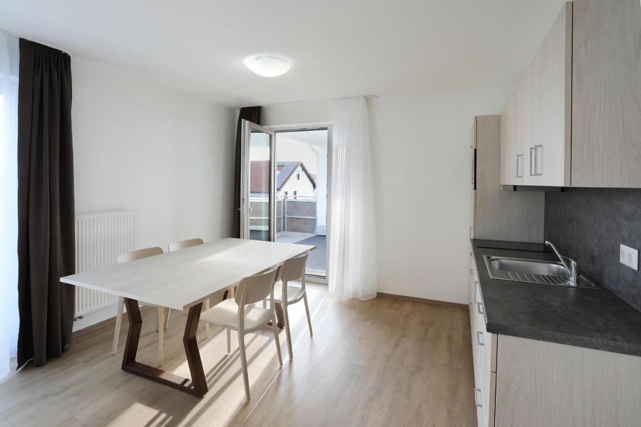 Apartment Hotel 37 Altdorf  Exterior photo